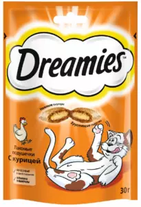 Dreamies Лакомство для кошек с курицей: хрустящие подушечки для взрослых кошек