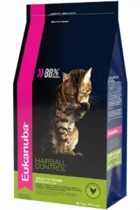 Eukanuba Adult Hairball Control сухой корм для взрослых кошек редко выходящих на улицу «Вывод шерсти» с курицей